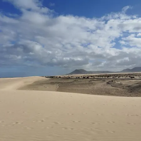 Apartamento Tropical Fuerteventura With A Sunny Terrace And Fast Wifi Corralejo